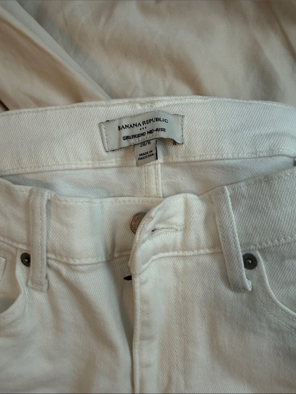 Banana Republic White Girlfriend Mid-Rise Denim Jeans